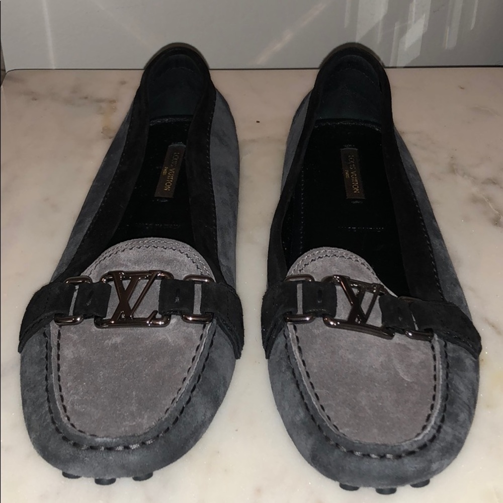 Louis Vuitton women’s loafer ( authentic)